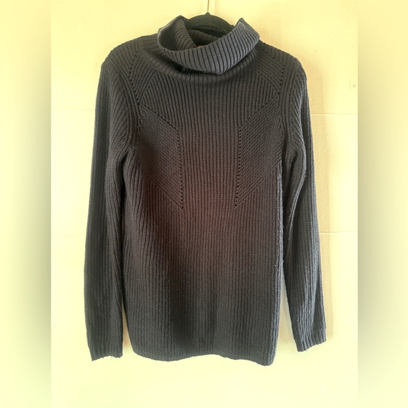 Joe Fresh Sweaters - Joe Fresh Navy women’s M turtleneck acrylic sweater office travel packable party